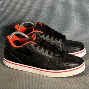 Nike Women's SB‎ Sneakers Black Low Top 400680-013 Size 9